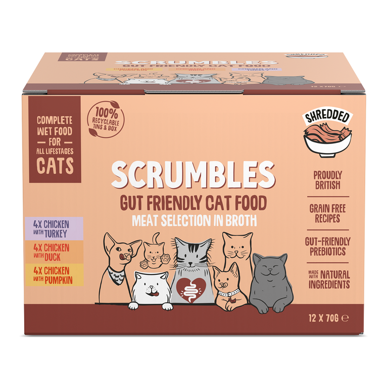 Meat selection in broth wet cat food